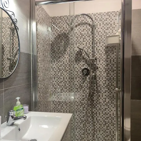 Porta Soprana House - Centro Storico Apartment *